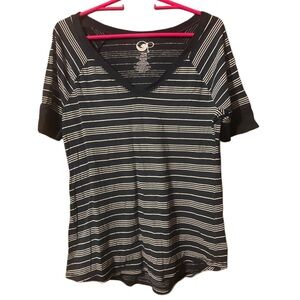 Ocean Pacific Striped V-Neck Tee Women’s XL Black & White 100% Cotton OP